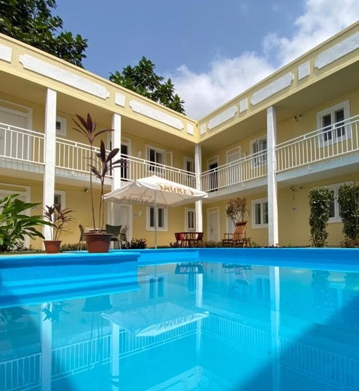 Quarto Casal + Piscina + 4 refeições