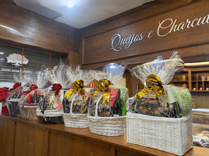 Cesta Gourmet & Charcutaria